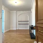 Appartement de 104 m² avec 3 chambre(s) en location à LYON 6