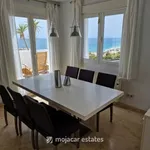 Alquilo 3 dormitorio casa de 130 m² en Almeria