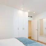 Alquilo 4 dormitorio apartamento de 200 m² en Granada