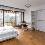 Rent a room of 110 m² in paris