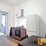 Rent 5 bedroom apartment in Rome