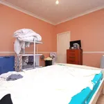 Rent 3 bedroom apartment in Mole Valley