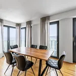 Pronajměte si 3 ložnic/e byt o rozloze 85 m² v Prague