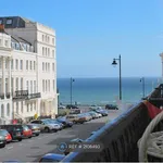 Rent 2 bedroom flat in Brighton