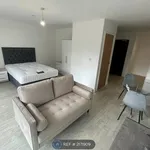 Rent 1 bedroom flat in Salford