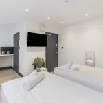 Rent 1 bedroom apartment of 204 m² in London