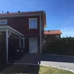 Hyr ett 4-rums hus på 150 m² i Vallentuna