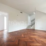 Affitto 4 camera casa di 205 m² in Milano