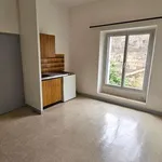 Appartement de 19 m² avec 1 chambre(s) en location à Poitiers