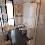 Rent 5 bedroom apartment of 220 m² in Verona