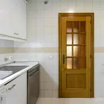 Rent a room of 130 m² in Madrid