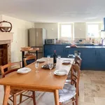 Rent 5 bedroom house of 160 m² in Saint-Agnant