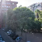 Rent a room of 99 m² in valencia