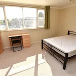 Rent 4 bedroom flat in West Midlands