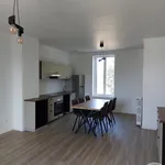 Maison de 109 m² avec 5 chambre(s) en location à CORBAS