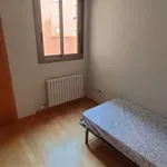 Rent 5 bedroom apartment in Zaragoza