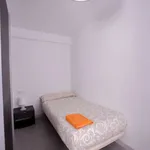 Rent a room of 100 m² in valencia