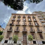 Affitto 4 camera appartamento di 120 m² in Palermo