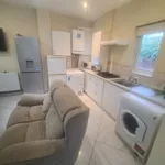 Rent 8 bedroom house in East Midlands