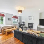 Rent 2 bedroom apartment of 81 m² in London