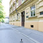 Rent 3 bedroom apartment of 96 m² in Krakow