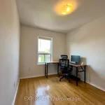 Maison de 312 m² avec 3 chambre(s) en location à Toronto (Weston-Pellam Park)