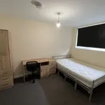 Rent 3 bedroom flat in West Midlands