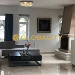 Ενοικίαση 3 υπνοδωμάτιο σπίτι από 255 m² σε M unicipal Unit of Makrakomi