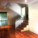 Rent 7 bedroom house of 435 m² in Porto