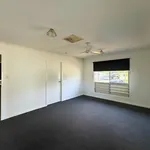 Rent 4 bedroom house of 809 m² in Moranbah