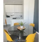 Rent 2 bedroom apartment in West Midlands