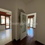 Rent 5 bedroom apartment of 83 m² in Genoa