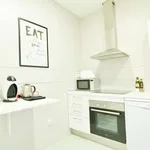 Rent 2 bedroom apartment of 93 m² in barcelona