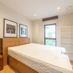 Rent 2 bedroom apartment of 76 m² in London