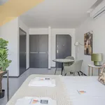 Rent 3 bedroom apartment of 28 m² in Porto