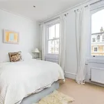 Rent 2 bedroom flat of 64 m² in London