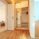 Pronajměte si 2 ložnic/e byt o rozloze 62 m² v Prague