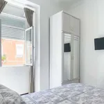 Rent a room in lisbon