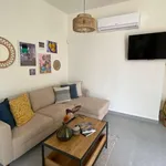 Rent a room of 200 m² in valencia