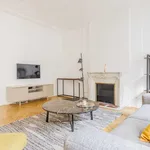 Rent 3 bedroom apartment of 120 m² in Paris