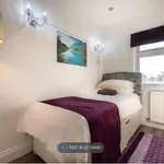 Rent 6 bedroom house in East Of England