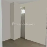 Affitto 5 camera appartamento di 110 m² in Asti