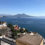 Affitto 2 camera appartamento di 90 m² in Napoli