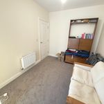 Rent 4 bedroom house in Leeds