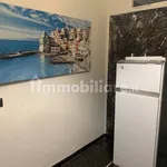 Rent 4 bedroom apartment of 70 m² in Genoa