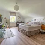 Maison de 1500 m² avec 4 chambre(s) en location à Lasne