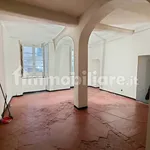 Affitto 2 camera appartamento di 90 m² in Genoa