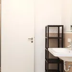 Miete 4 Schlafzimmer wohnung in Frankfurt