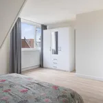 Huur 4 slaapkamer appartement van 126 m² in Almere