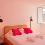 Rent 1 bedroom apartment of 61 m² in Lisbon